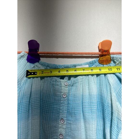 Light Blue Columbia Blouse Women’s Large {85} - Picture 3 of 9